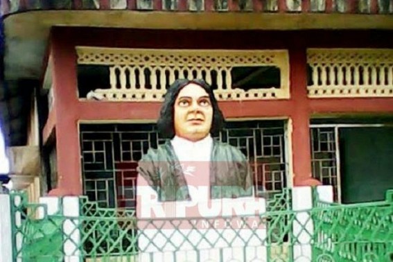Bengali poet Nazrul's statue creates controversy since years : No initiative to replace it Bengali poet Nazrul's statue creates controversy since years : No initiative to replace it